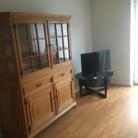 In Duisburg-rheinhausen 4*