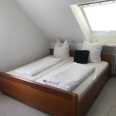 In Duisburg-rheinhausen Guest house Duisburg