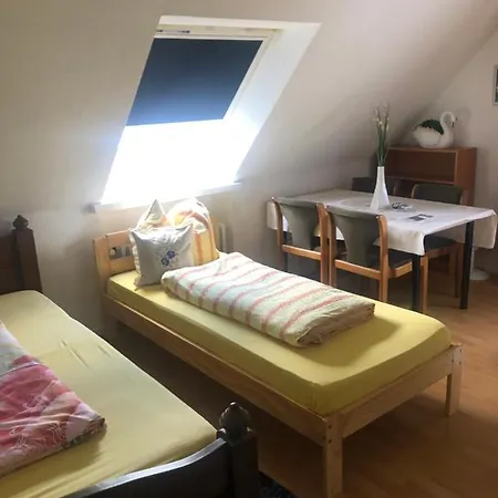 In Duisburg-rheinhausen 4* Duisburgo